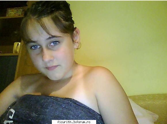 dupa baitsa!! :rotfl: 
scuzati bronzu` :rotfl: heii!!